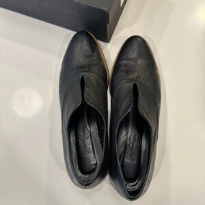 Rachel Comey Black Leather Cortesa Slip-On Flats | Size 10
